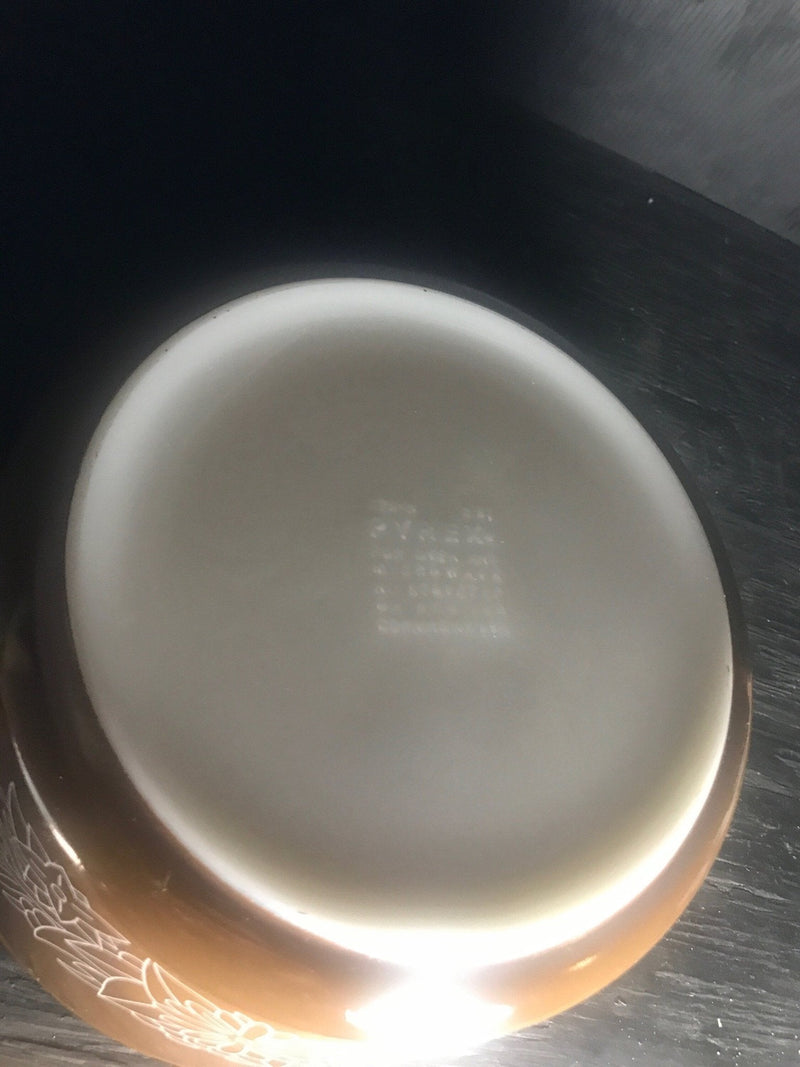 Pyrex 475 Woodland 2.5 Quart Casserole Dish