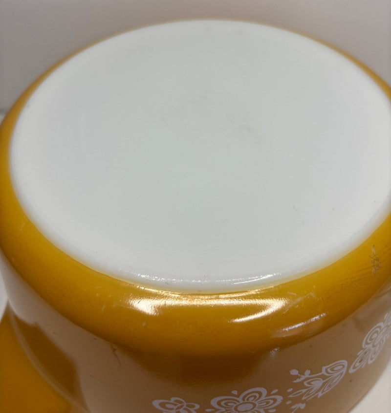 Pyrex Butterfly Gold 2.5 Quart Casserole Dish 475-B