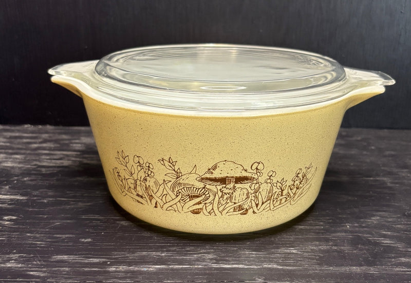 Pyrex Forest Fancies Mushroom Design 1.5 Liter Round Casserole Dish