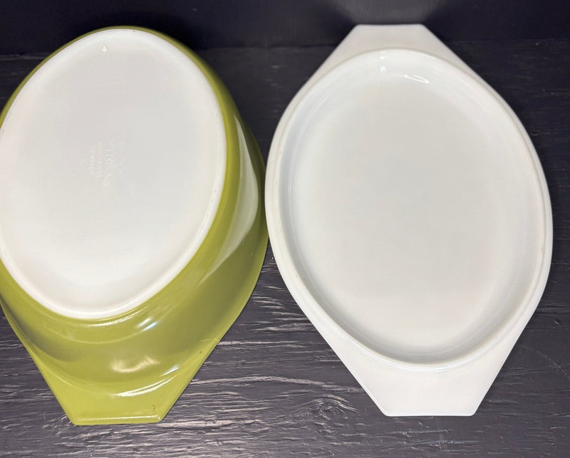Pyrex Spring Verde Avocado Green 2.5 Quart Casserole Dish