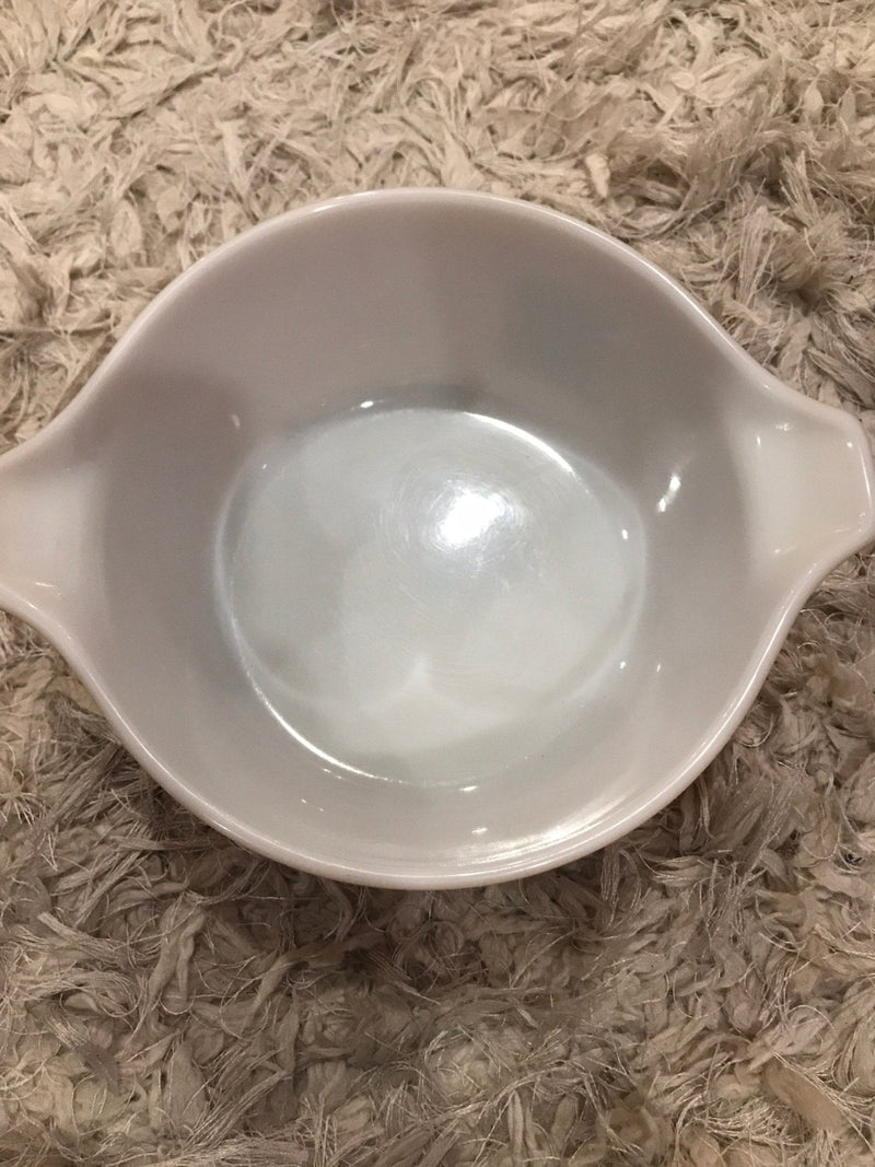 Pyrex Woodland Gold 1.5 Quart Casserole Dish