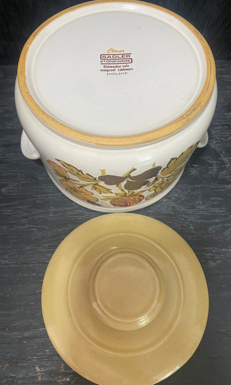 Sadler Clover Covered Bean Pot
