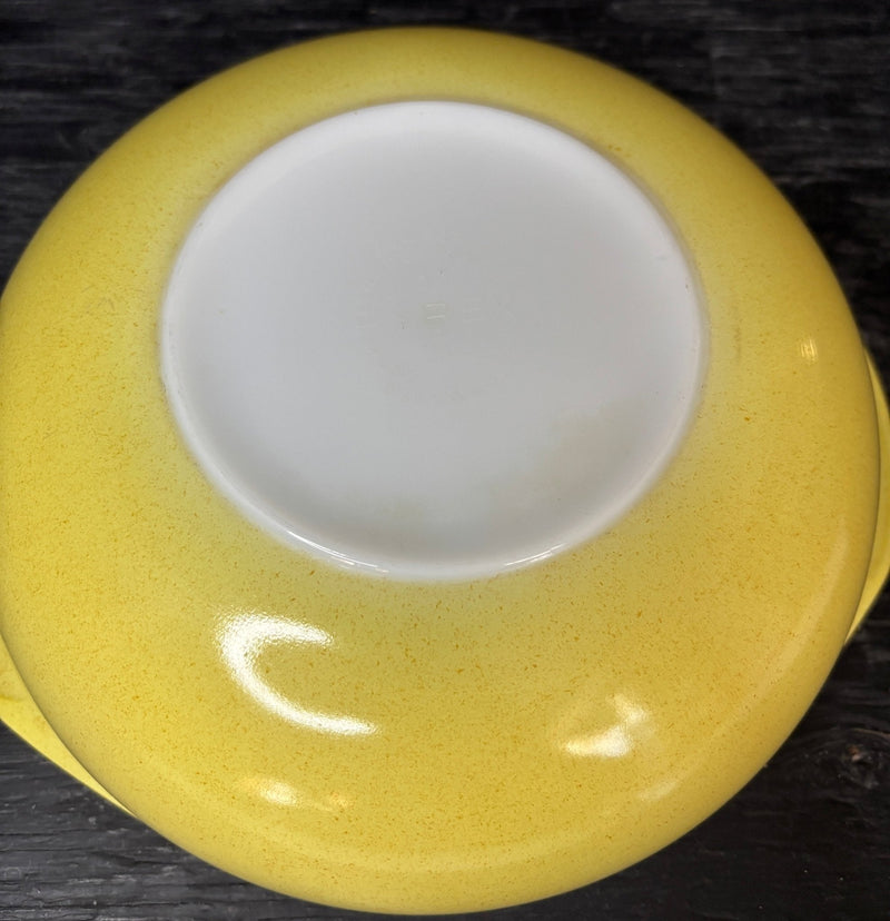 Yellow Pyrex Round 2 Quart Casserole Dish