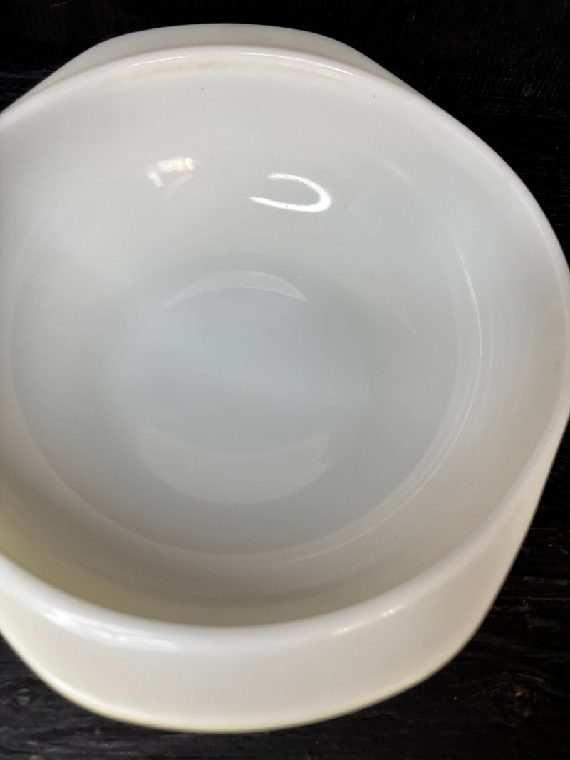 Yellow Pyrex Round 2 Quart Casserole Dish